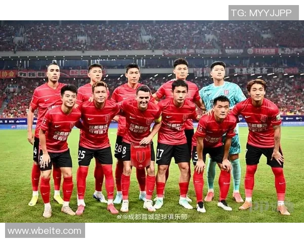 4月7日足球界的明星们:聚焦这一天亮相的顶级球员与精彩赛事 4月7日足球界的明星们:聚焦这一天亮相的顶级球员与精彩赛事