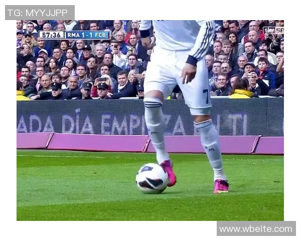 当足球巨星遇上搞笑瞬间爆笑表情全场欢乐不断 当足球巨星遇上搞笑瞬间爆笑表情全场欢乐不断